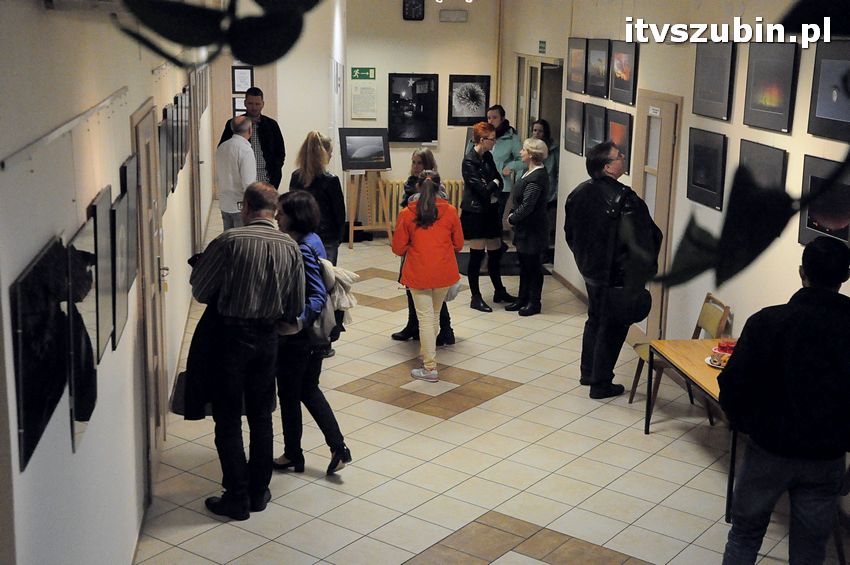 Sukces Julii i światło w obrazach