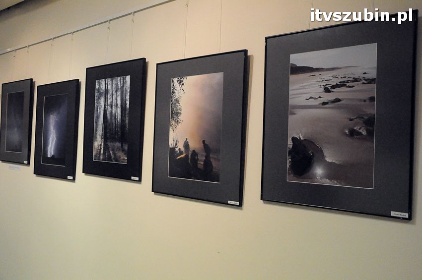 Sukces Julii i światło w obrazach