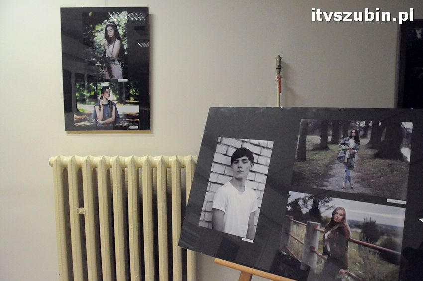 Sukces Julii i światło w obrazach