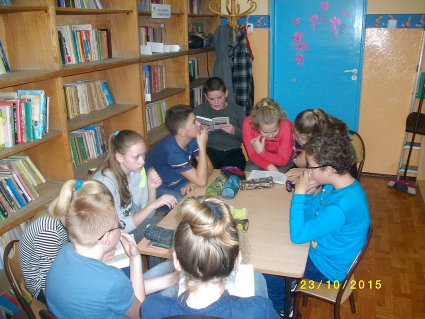 Międzynarodowy Miesiąc Bibliotek Szkolnych w Zespole Szkół w Kowalewie