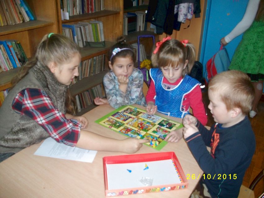 Międzynarodowy Miesiąc Bibliotek Szkolnych w Zespole Szkół w Kowalewie