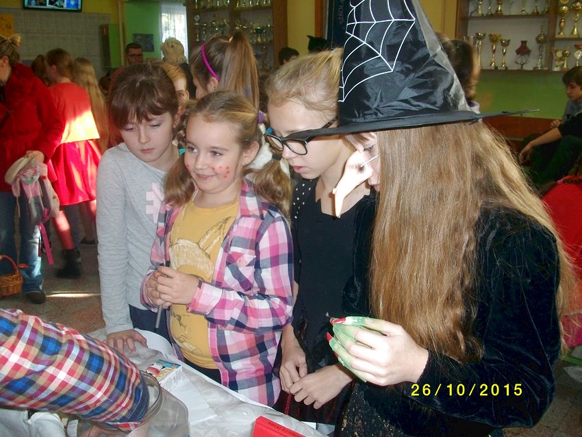 Międzynarodowy Miesiąc Bibliotek Szkolnych w Zespole Szkół w Kowalewie