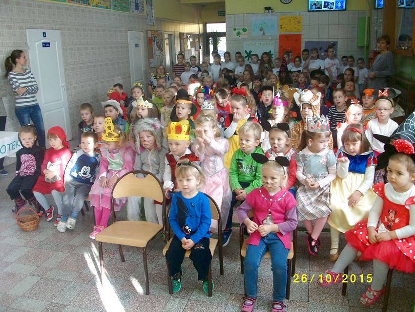Międzynarodowy Miesiąc Bibliotek Szkolnych w Zespole Szkół w Kowalewie