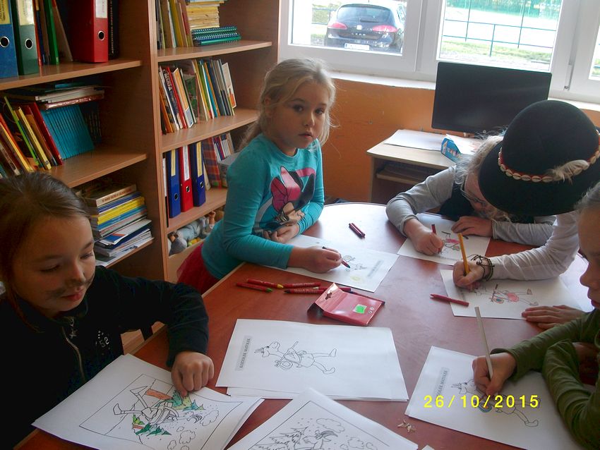 Międzynarodowy Miesiąc Bibliotek Szkolnych w Zespole Szkół w Kowalewie