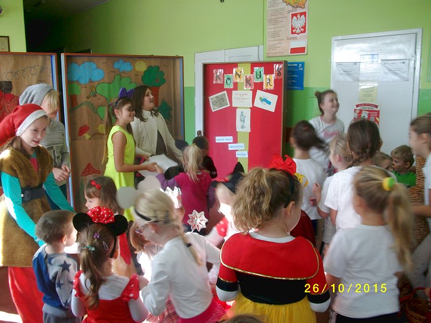 Międzynarodowy Miesiąc Bibliotek Szkolnych w Zespole Szkół w Kowalewie