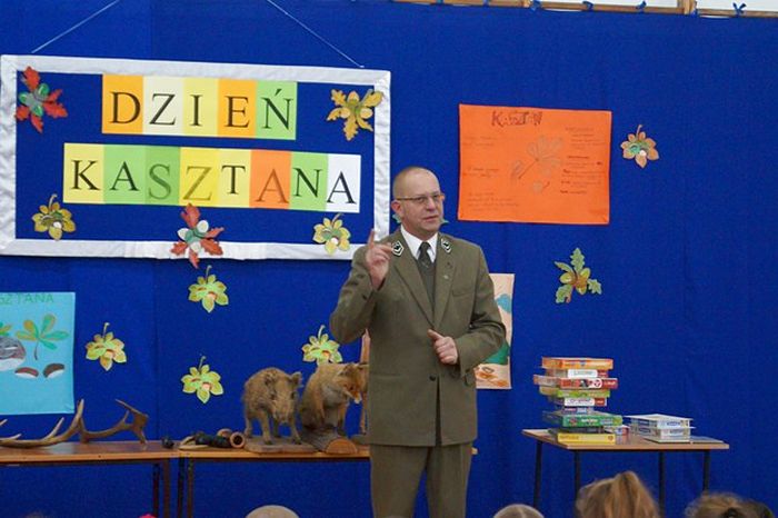 ?Dzień Kasztana? ? Zespół Szkół Kowalewo