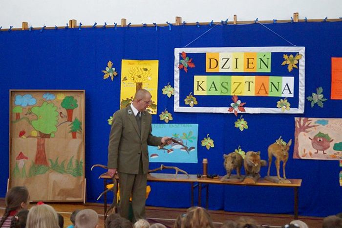 ?Dzień Kasztana? ? Zespół Szkół Kowalewo