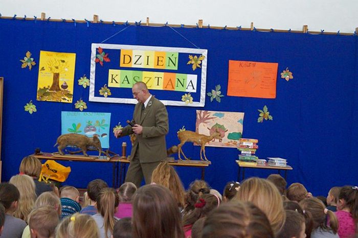 ?Dzień Kasztana? ? Zespół Szkół Kowalewo