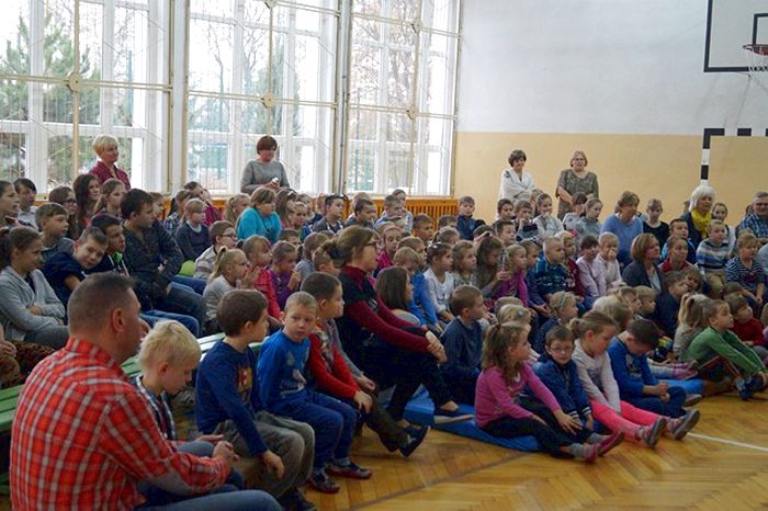 ?Dzień Kasztana? ? Zespół Szkół Kowalewo