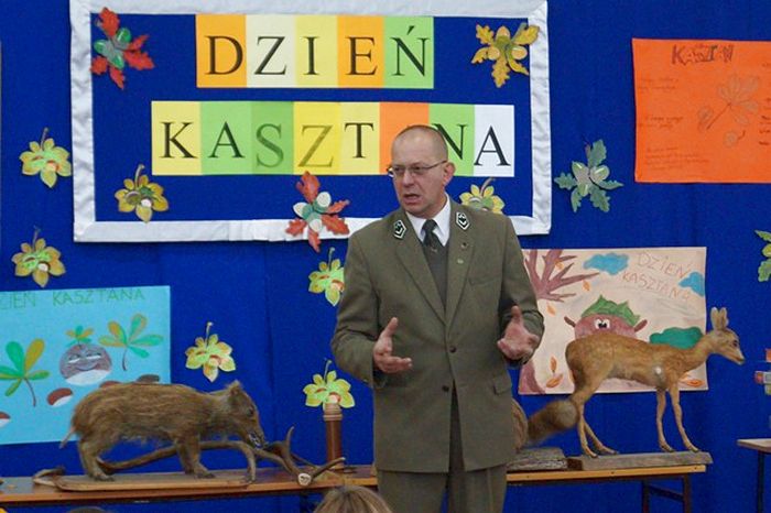 ?Dzień Kasztana? ? Zespół Szkół Kowalewo