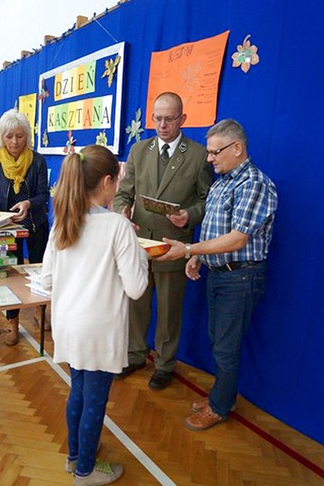 ?Dzień Kasztana? ? Zespół Szkół Kowalewo