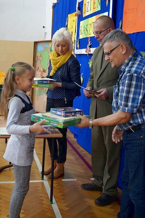 ?Dzień Kasztana? ? Zespół Szkół Kowalewo