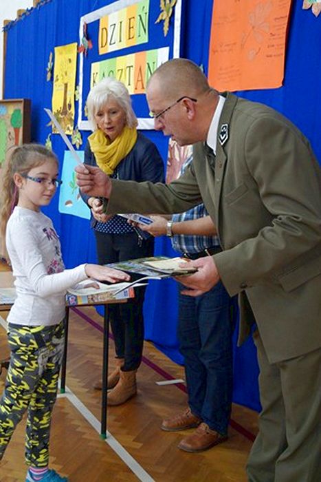 ?Dzień Kasztana? ? Zespół Szkół Kowalewo