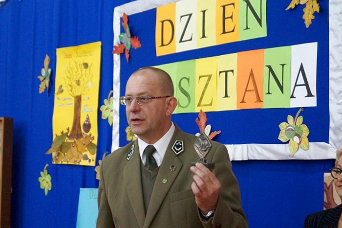?Dzień Kasztana? ? Zespół Szkół Kowalewo