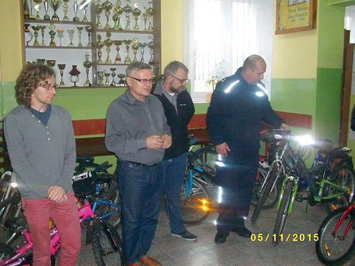 Bądź widoczny i bezpieczny na drodze?