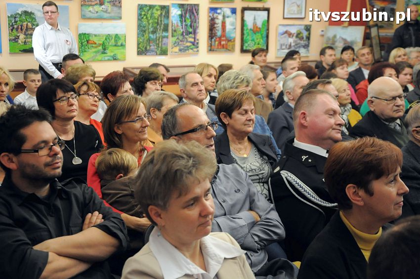 Wieczornica patriotyczna z Szubinem w tle