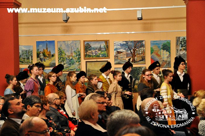 Wieczornica patriotyczna z Szubinem w tle