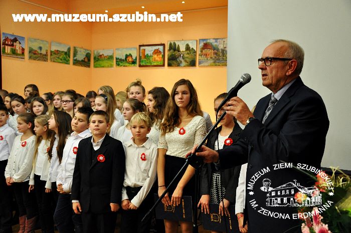 Wieczornica patriotyczna z Szubinem w tle