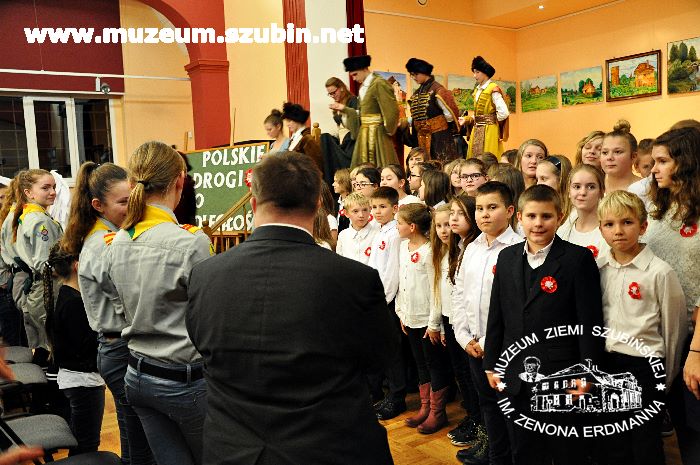 Wieczornica patriotyczna z Szubinem w tle