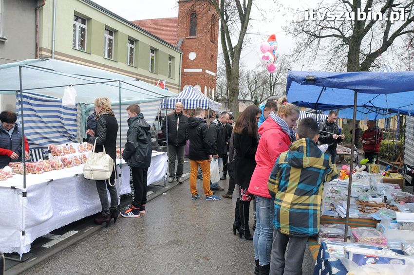 Obchodach Święta Niepodległości w Szubinie