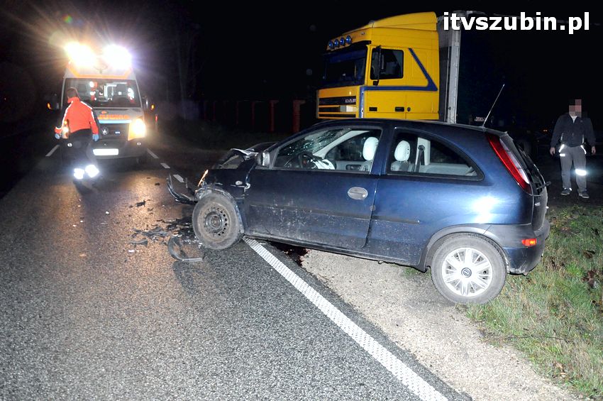 Kolizja drogowa Opla z Tirem