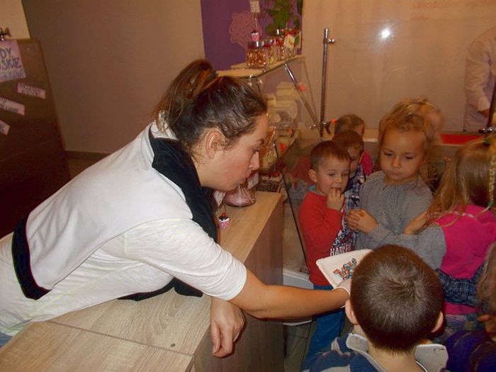 Przedszkolaki w ?Magicznej Cukierni?