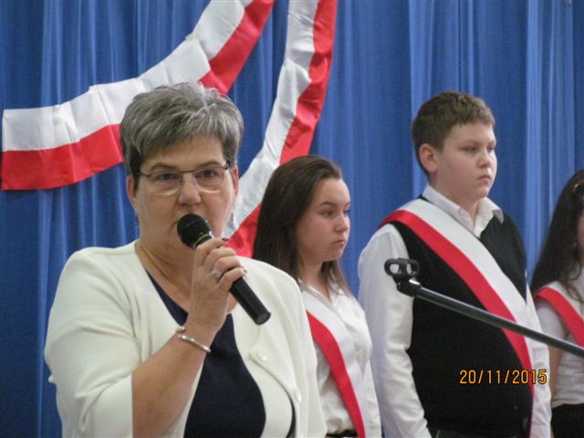 Pasowanie na uczniów w Szkole Podstawowej nr 1 im. Króla Władysława Jagiełły w Szubinie