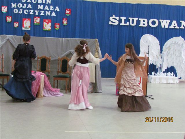 Pasowanie na uczniów w Szkole Podstawowej nr 1 im. Króla Władysława Jagiełły w Szubinie