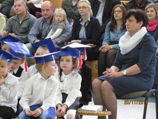 Pasowanie na uczniów w Szkole Podstawowej nr 1 im. Króla Władysława Jagiełły w Szubinie