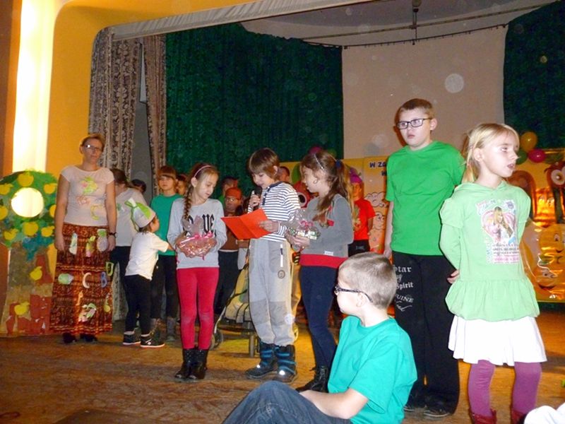 Teatr to jest dobra rzecz, w teatr warto bawić się