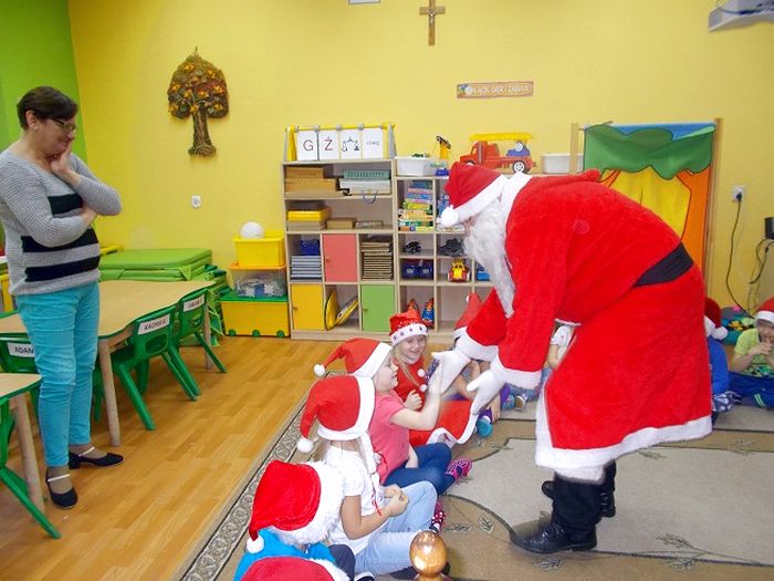Święty Mikołaj odwiedził dzieci w przedszkolu
