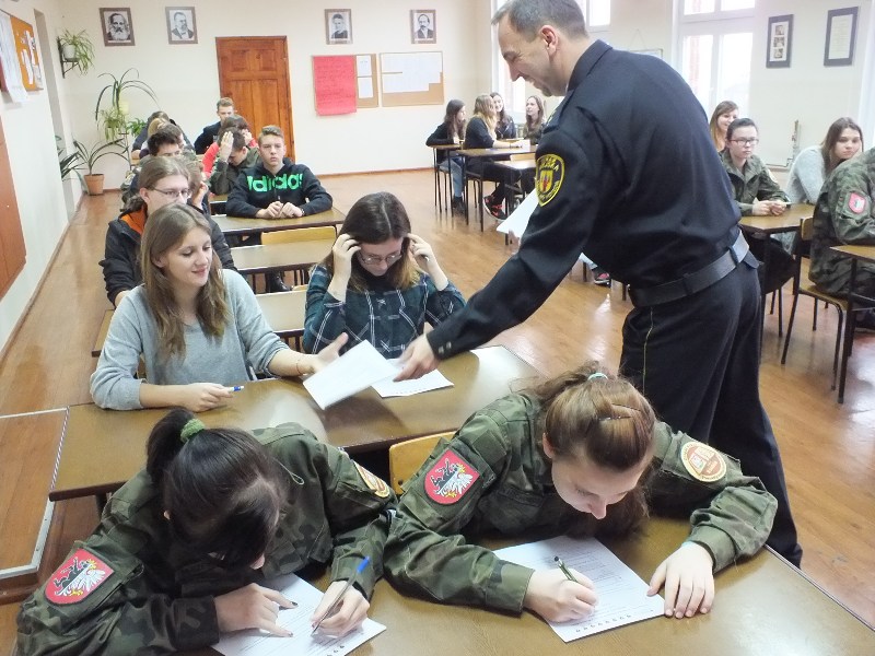 Silna reprezentacja uczniów z ZSP w Szubinie w Olimpiadzie Wiedzy o Bezpieczeństwie