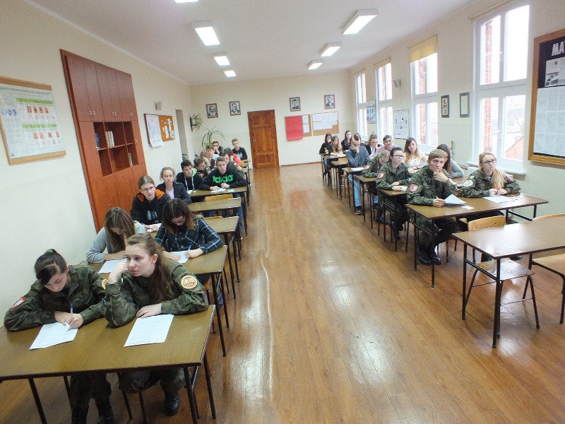 Silna reprezentacja uczniów z ZSP w Szubinie w Olimpiadzie Wiedzy o Bezpieczeństwie