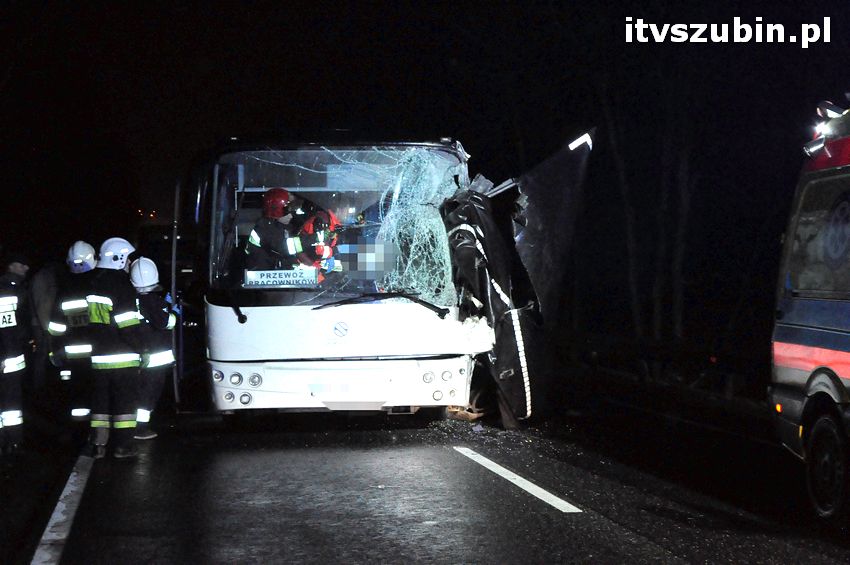 Kierowca autobusu zginął na miejscu [Ustalenia policji]