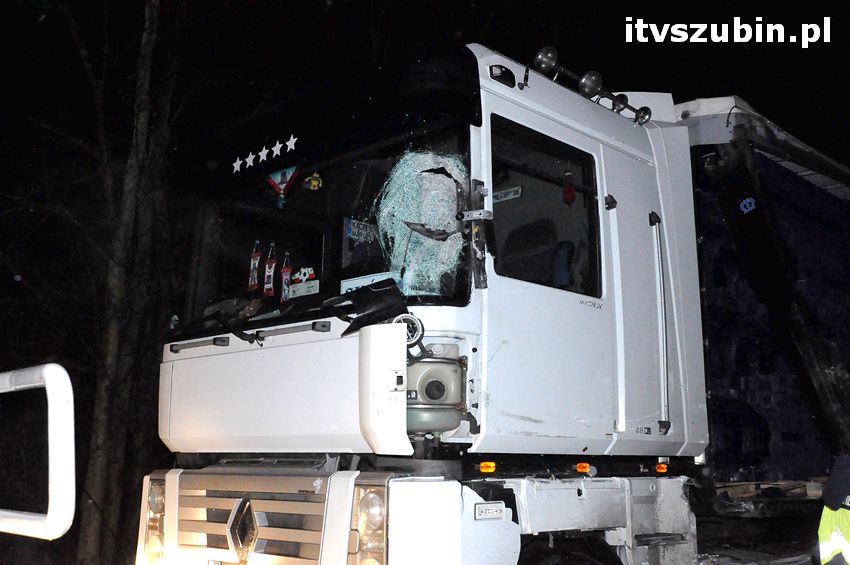 Kierowca autobusu zginął na miejscu [Ustalenia policji]