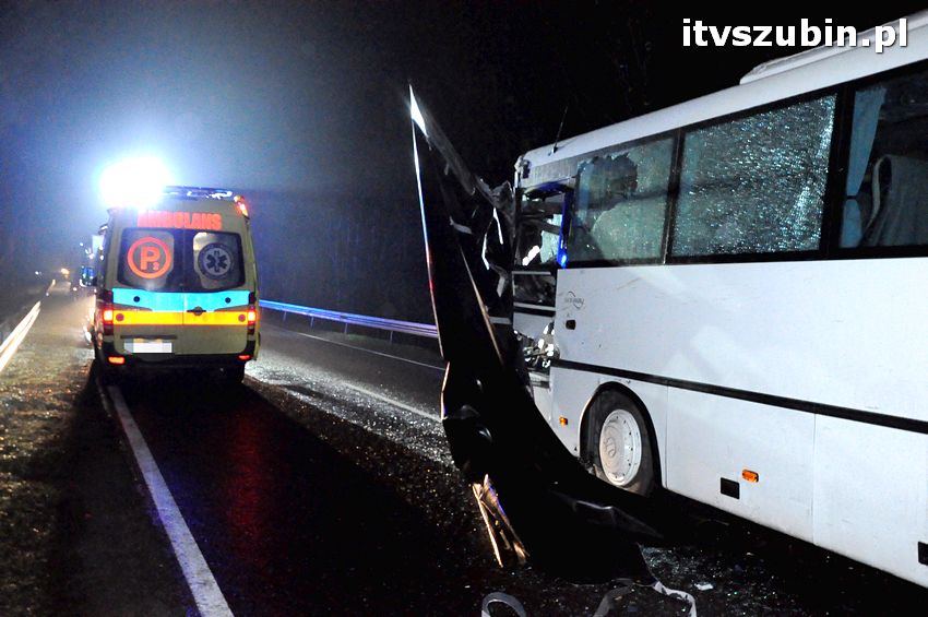 Kierowca autobusu zginął na miejscu [Ustalenia policji]