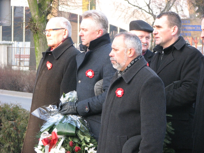 Gminne obchody 97. rocznicy wybuchu Powstania Wielkopolskiego 1918-1919 w Mroczy z udziałem uczniów ?mundurowych? z ZSP w Szubinie