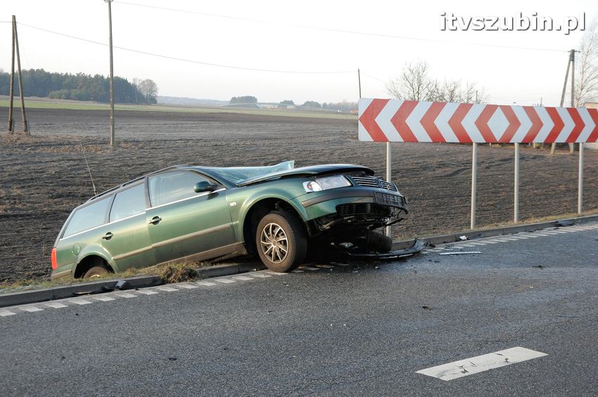 Wypadek Tira z osobówką w Smolnikach