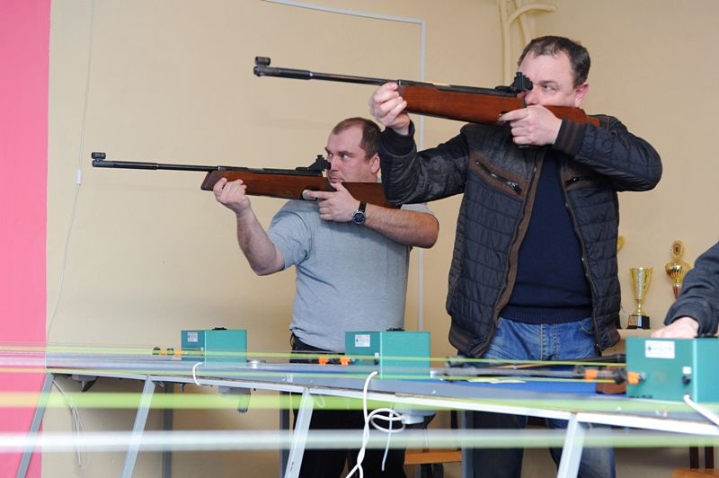 ZSP w Szubinie upamiętnił Żołnierzy Niezłomnych na strzelnicy sportowej