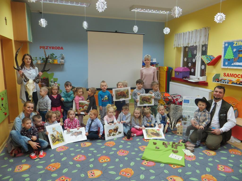 ?Misie? poznały faunę i florę okolicznych lasów