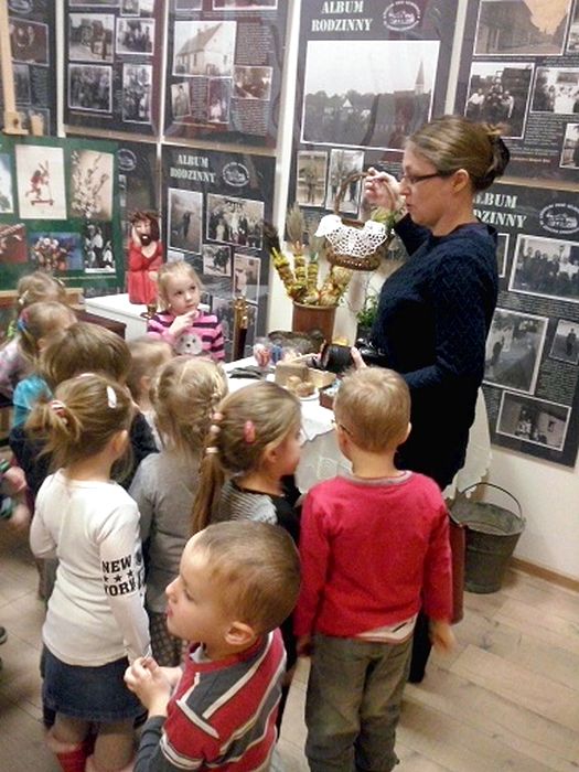 Przedszkolaki poznają zwyczaje i tradycje Świąt Wielkanocnych