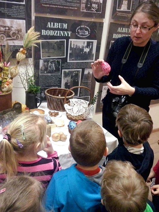 Przedszkolaki poznają zwyczaje i tradycje Świąt Wielkanocnych