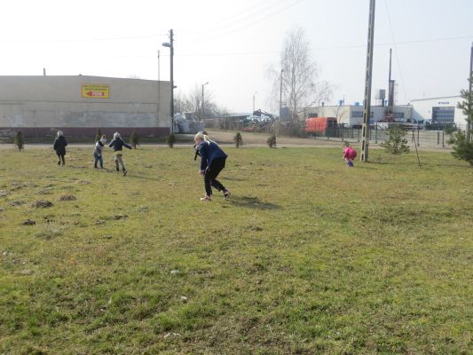 ?Egg hunting? czyli jak ?Pszczółki? poszukiwały jajek...