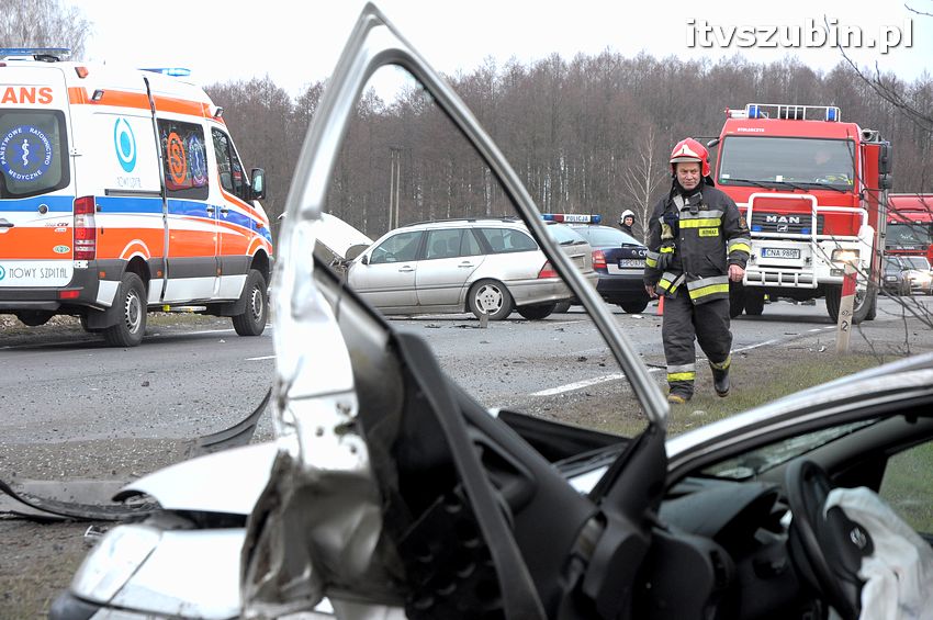 Wpadek na krajowej piątce, kierujący oplem miał 1,5 promila