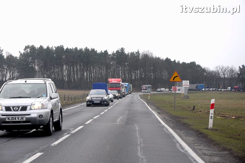 Wpadek na krajowej piątce, kierujący oplem miał 1,5 promila