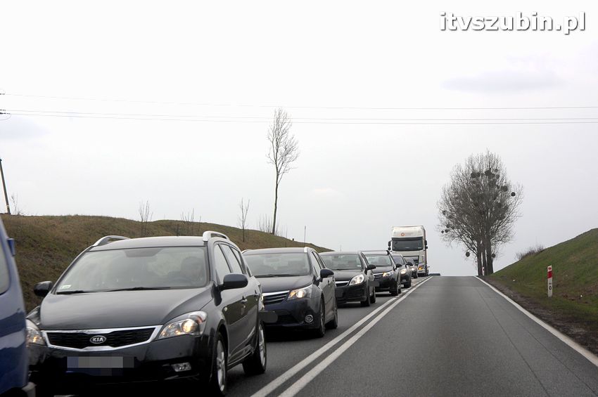 Wpadek na krajowej piątce, kierujący oplem miał 1,5 promila