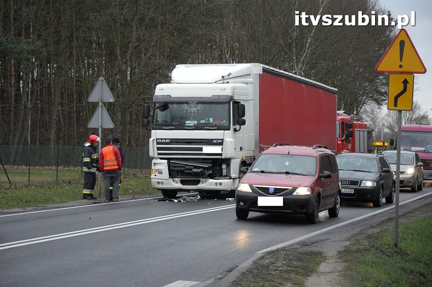 Kolizja trzech samochodów w Kołaczkowie