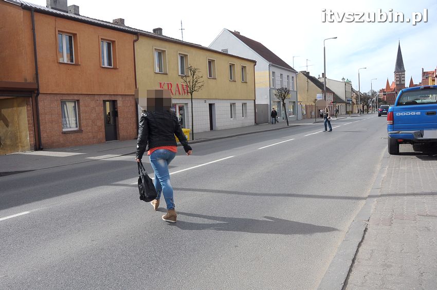 Koniec z mandatami za przechodzenie w niedowolnym miejscu.....