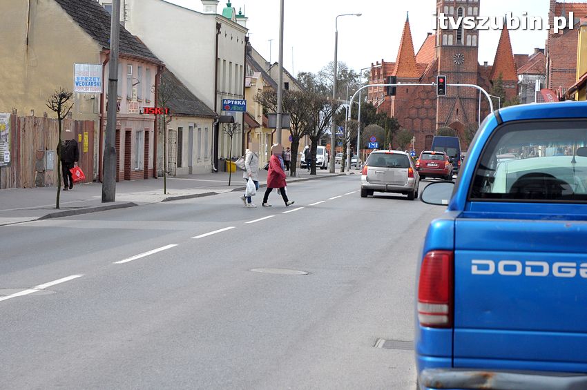 Koniec z mandatami za przechodzenie w niedowolnym miejscu.....