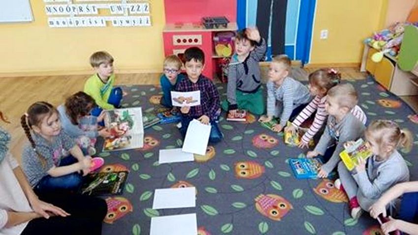 ?Międzynarodowy dzień książki dla dzieci? czyli w baśniową podróż z książką w dłoni?